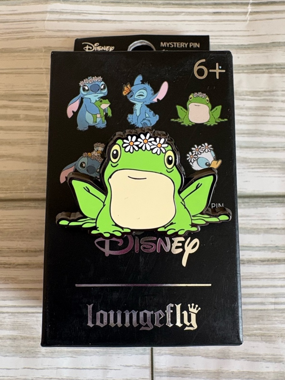 🐸Loungefly Disney Stitch Springtime Daisy Frog Enamel Pin